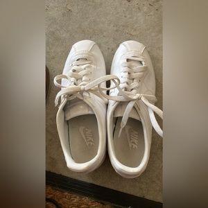 Nike women sneakers size 8